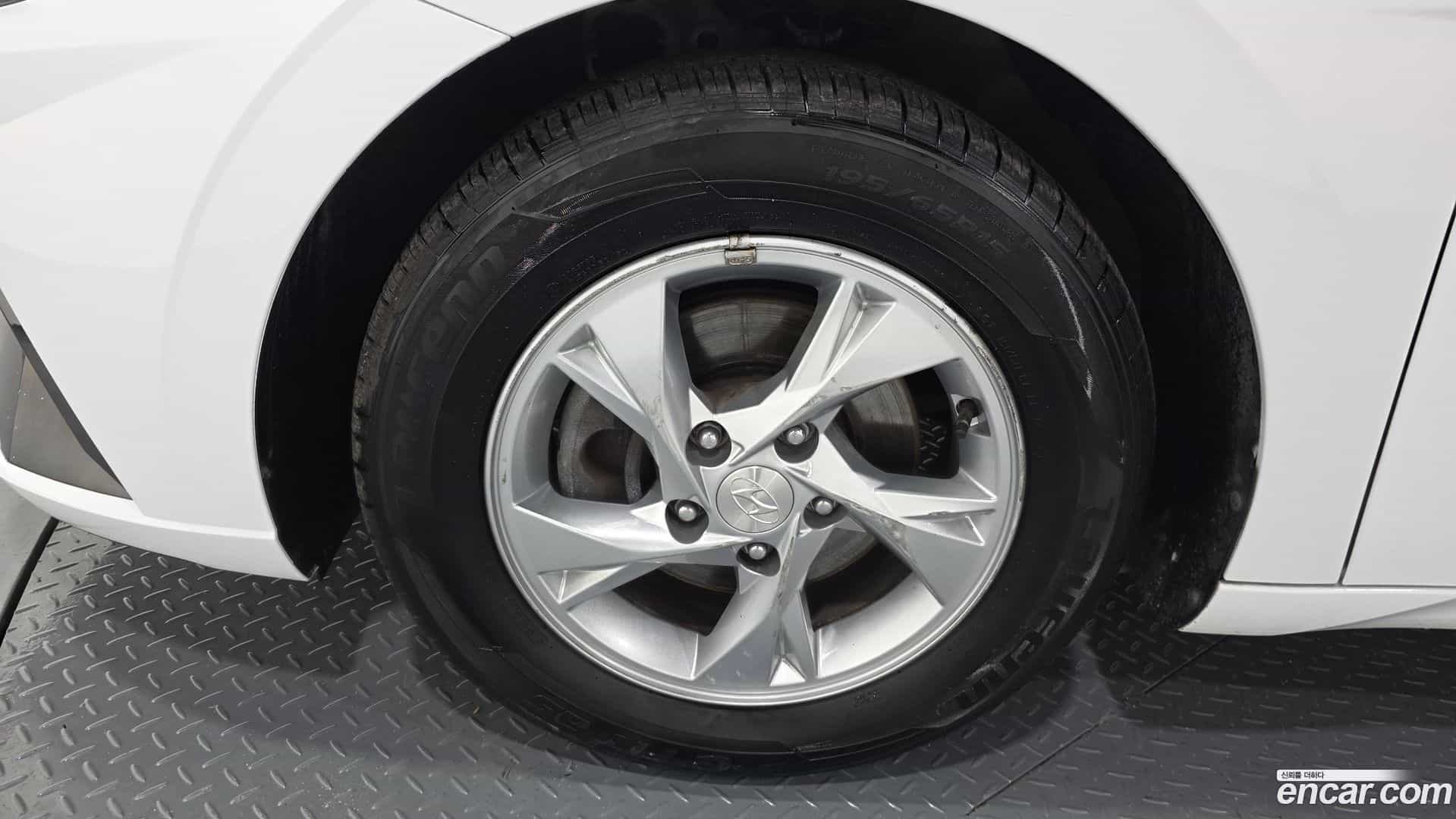 AVANTE Hyundai 2021.6-OUTER-005