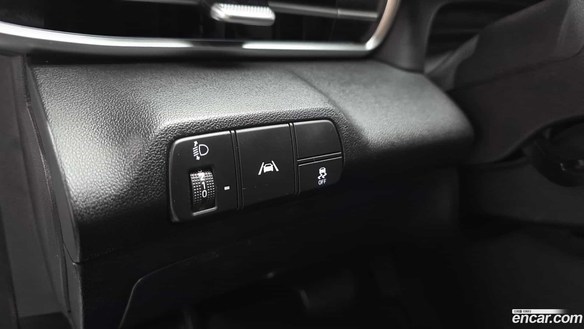 AVANTE Hyundai 2021.6-OPTION-022
