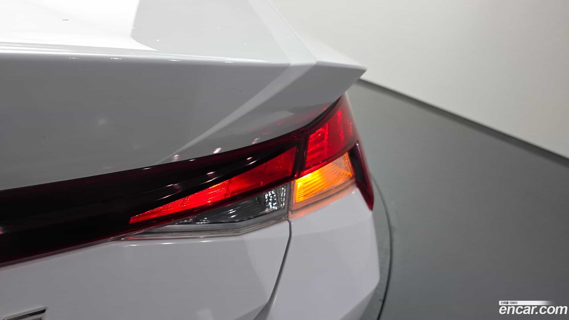 AVANTE Hyundai 2021.6-OUTER-033