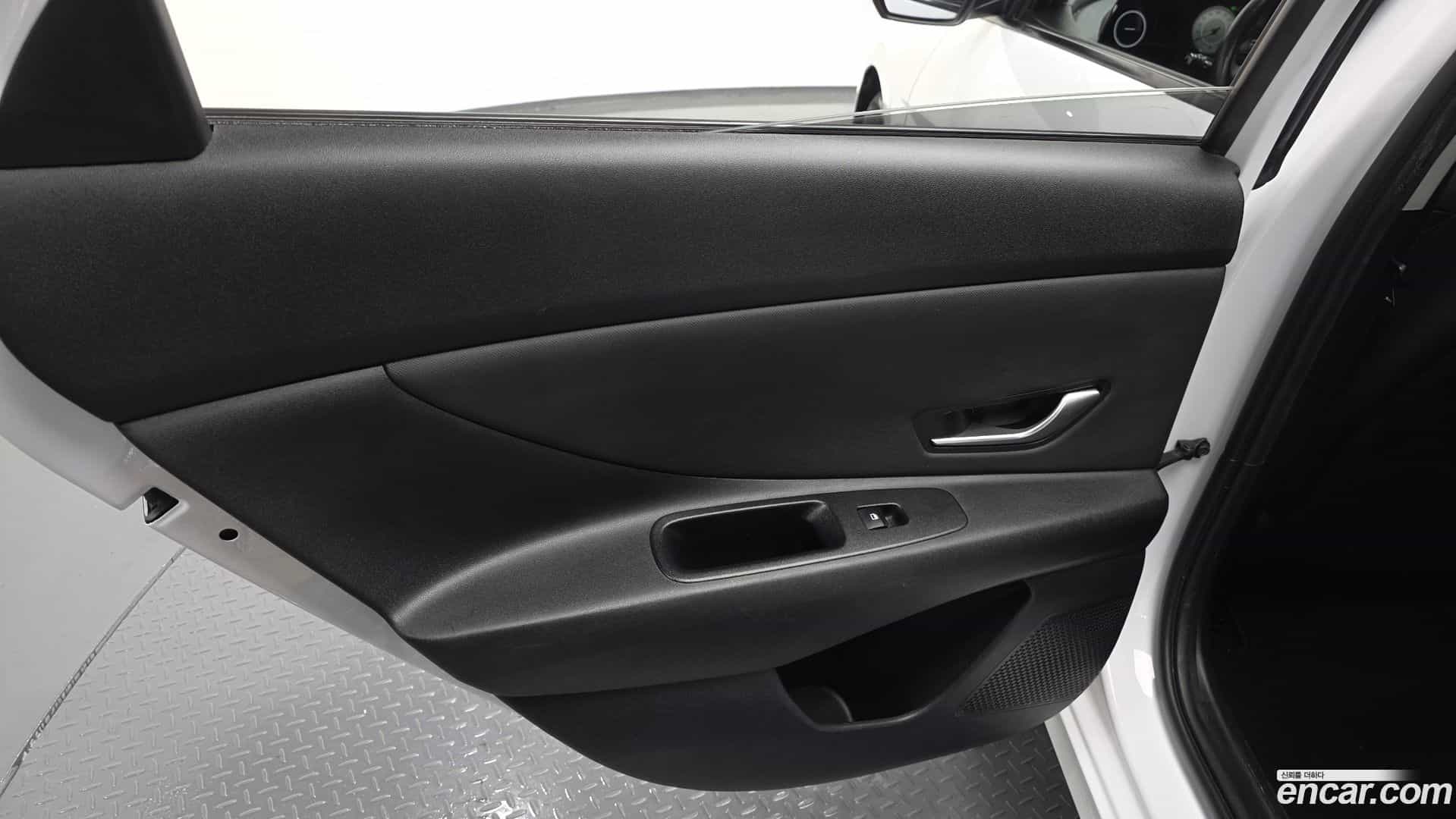 AVANTE Hyundai 2021.6-INNER-035
