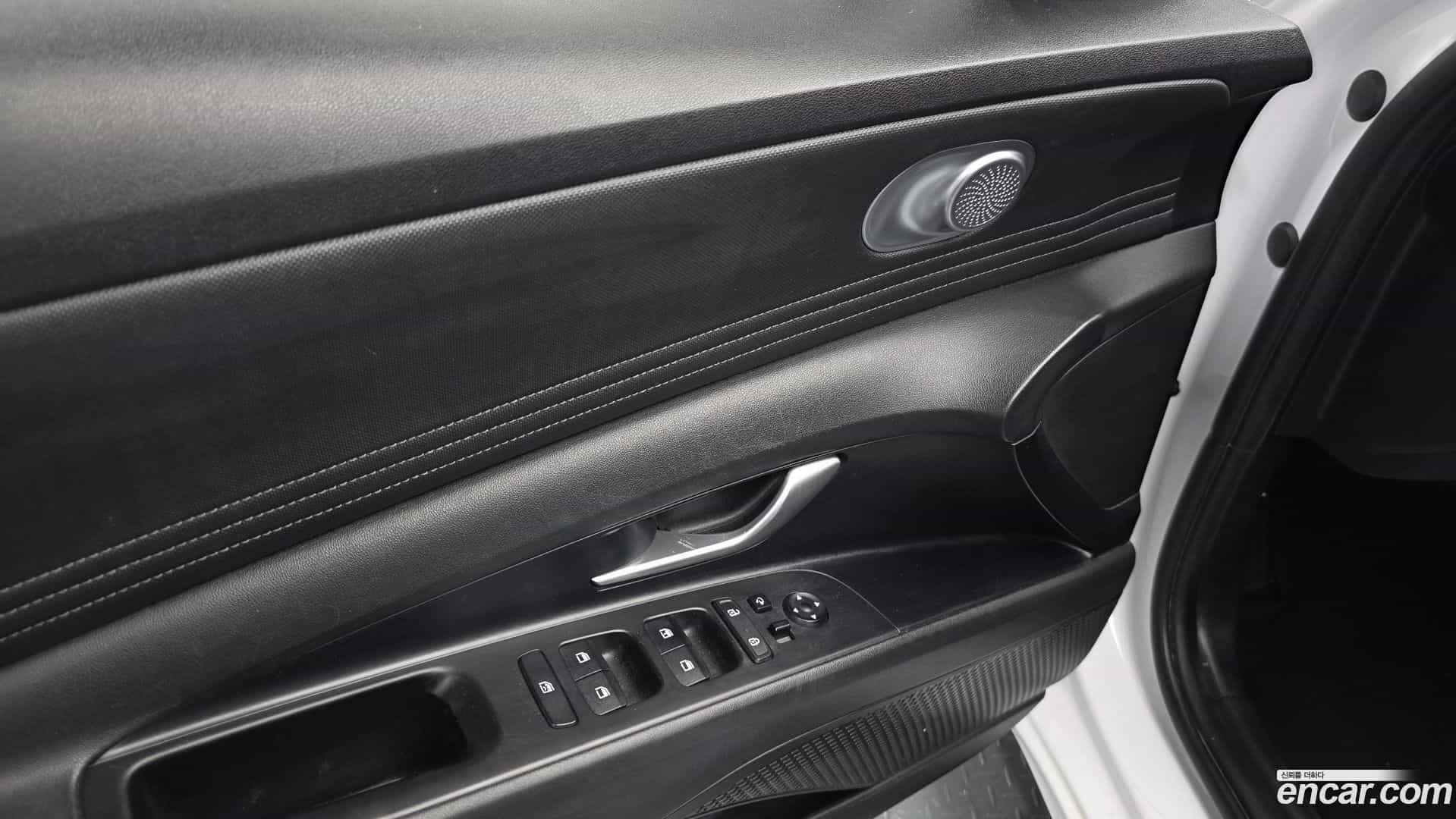AVANTE Hyundai 2021.6-OPTION-043
