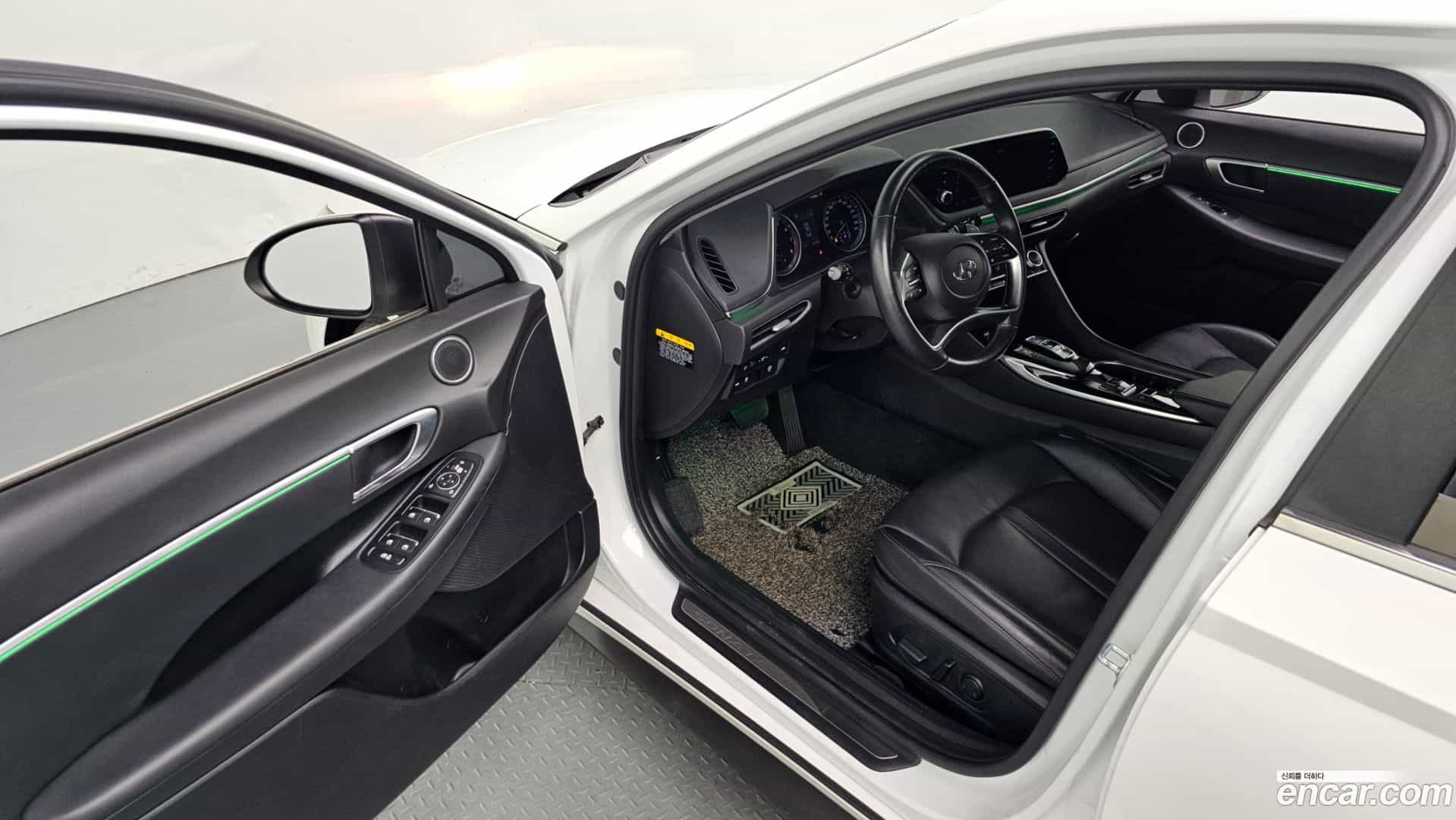 Sonata Hyundai 2019.4-INNER-010