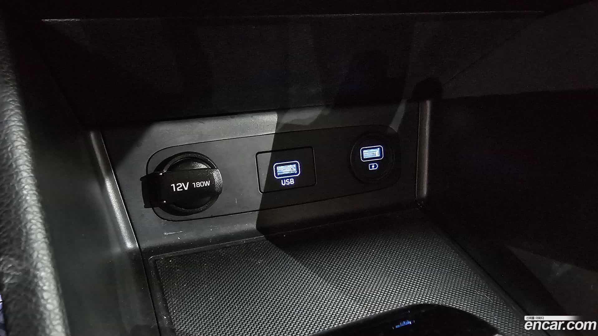 Sonata Hyundai 2019.4-OPTION-016