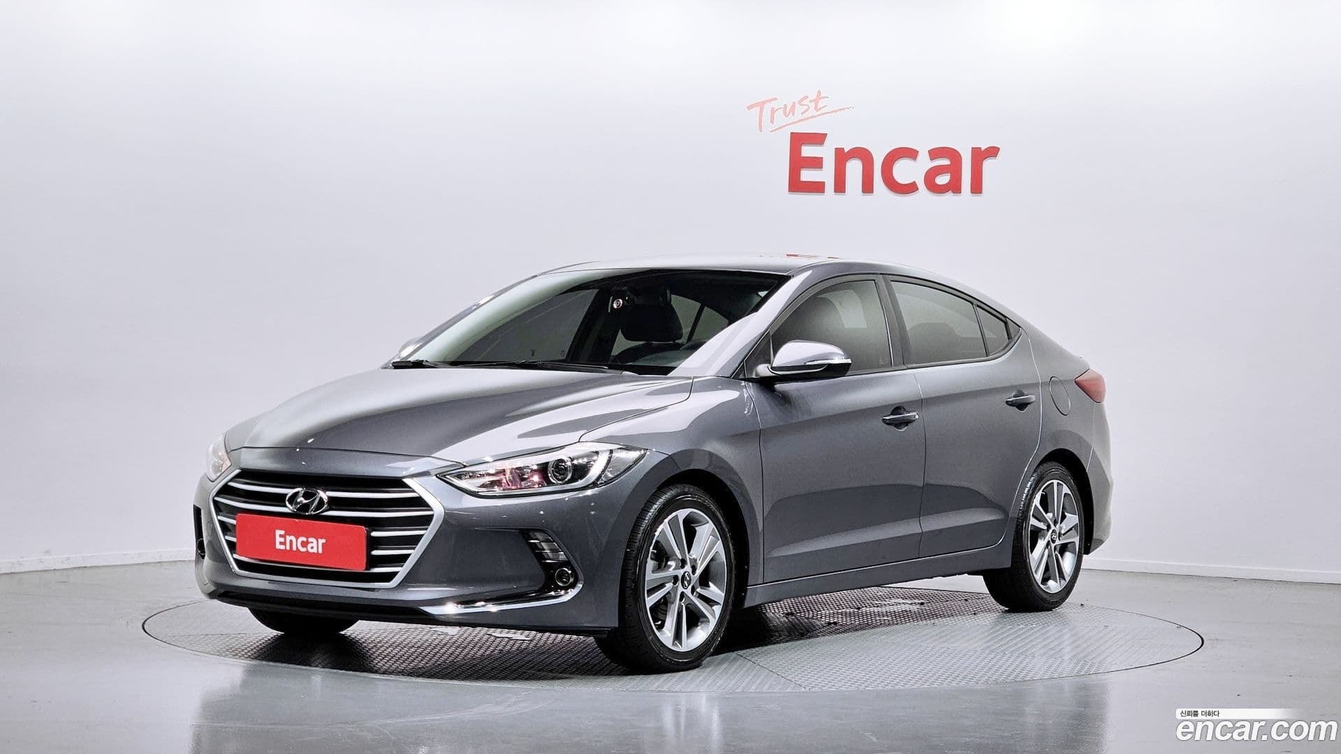 Main__Slider__Photo:AVANTE Hyundai 2018.4-0