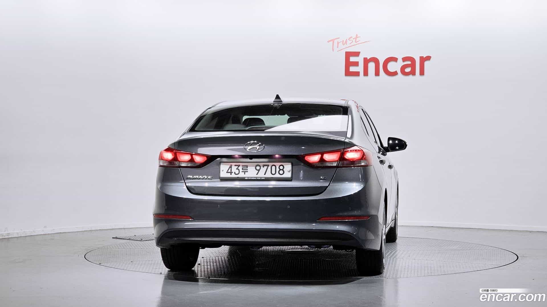 AVANTE Hyundai 2018.4-OUTER-004