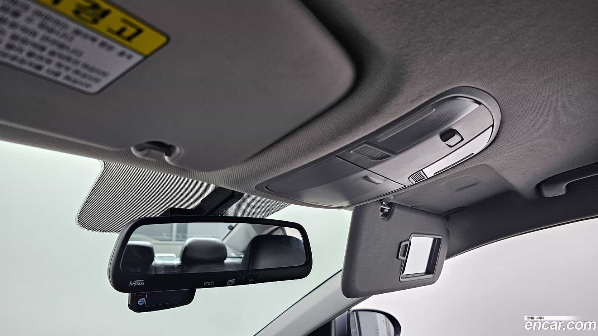 AVANTE Hyundai 2018.4-OPTION-022