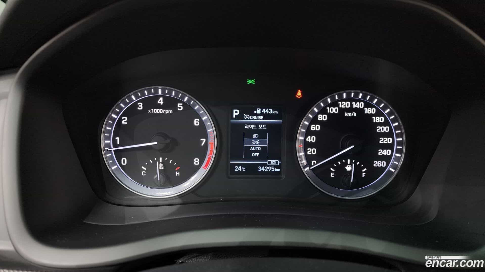 Sonata Hyundai 2019.2-INNER-008