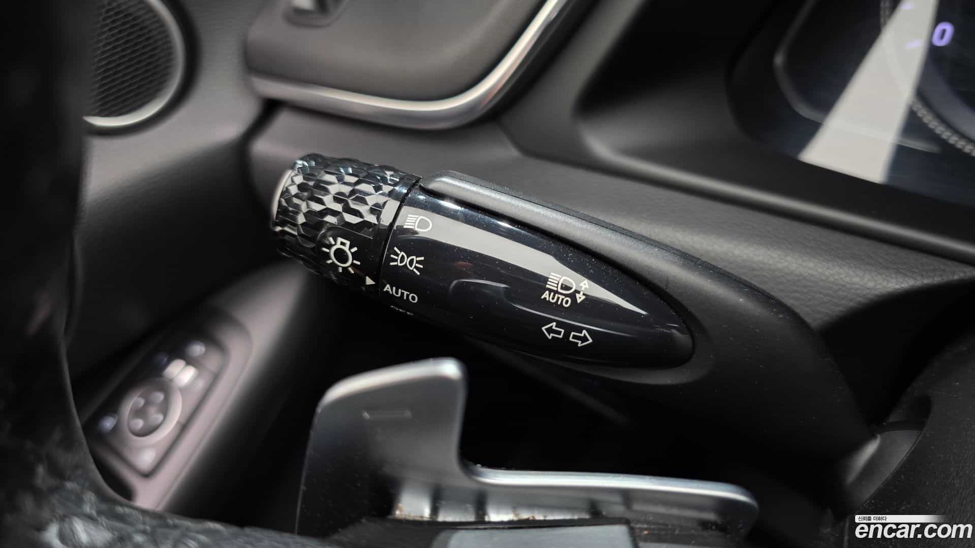 Sonata Hyundai 2019.3-OPTION-023