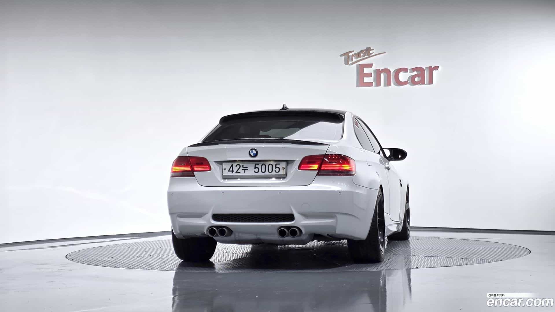 M3 BMW 2010.5-OUTER-004