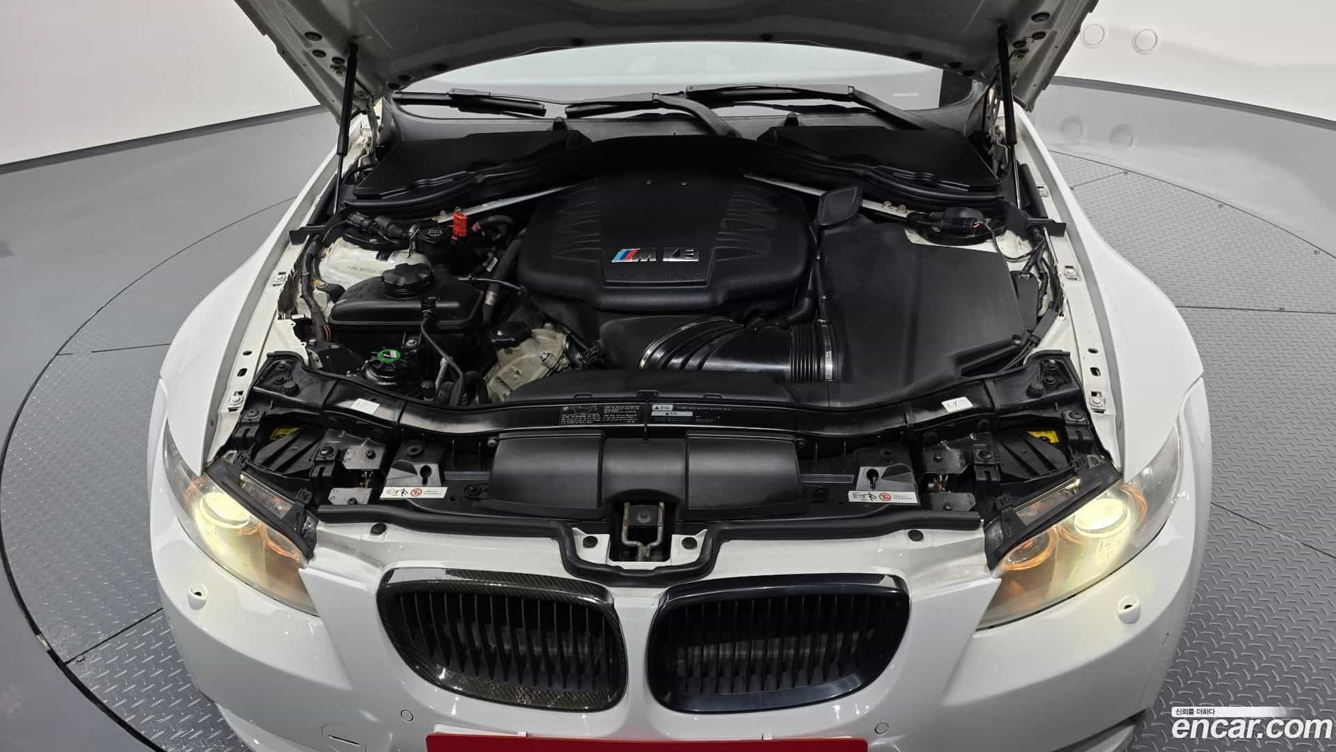 M3 BMW 2010.5-OUTER-006