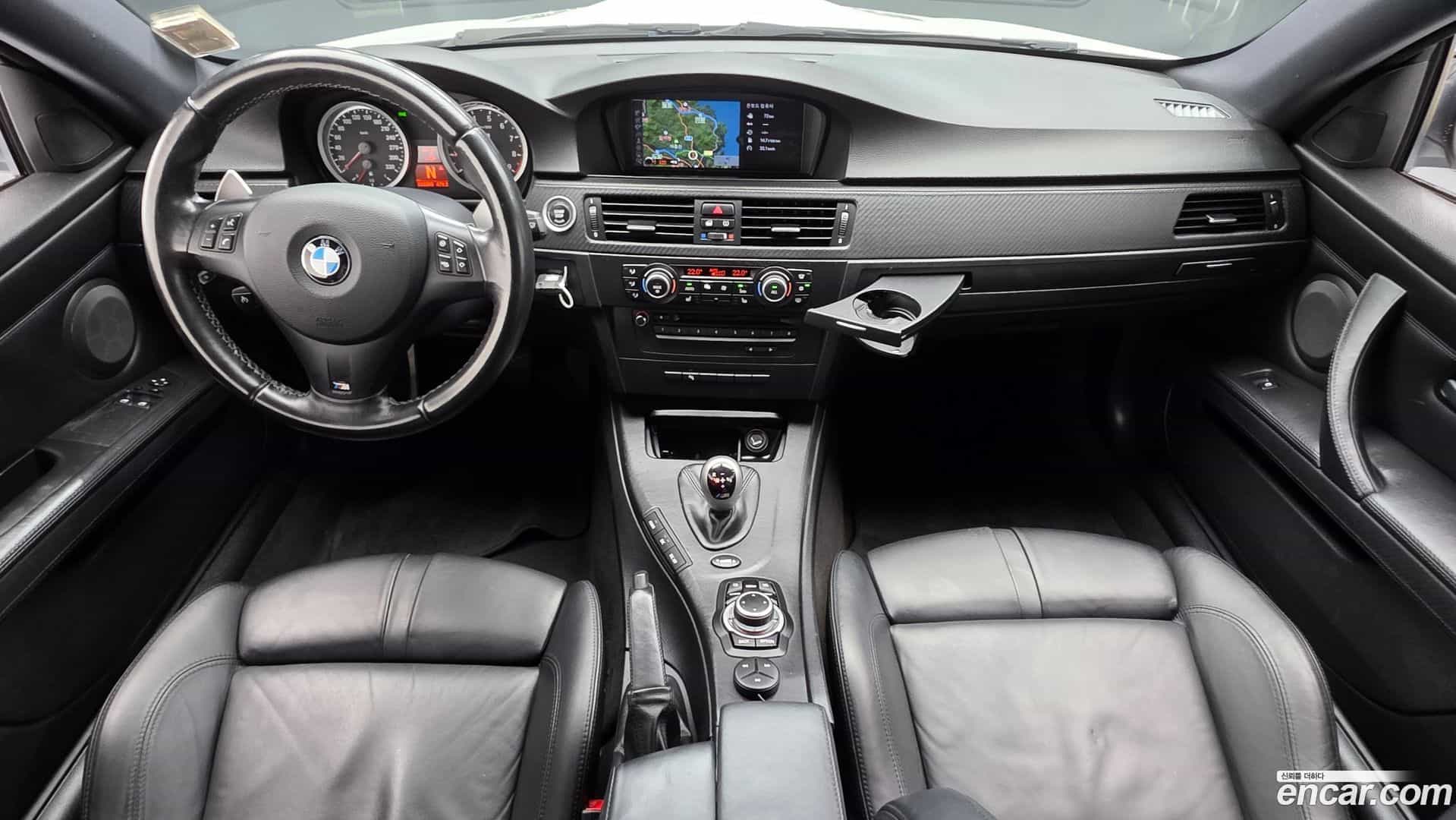 M3 BMW 2010.5-INNER-007