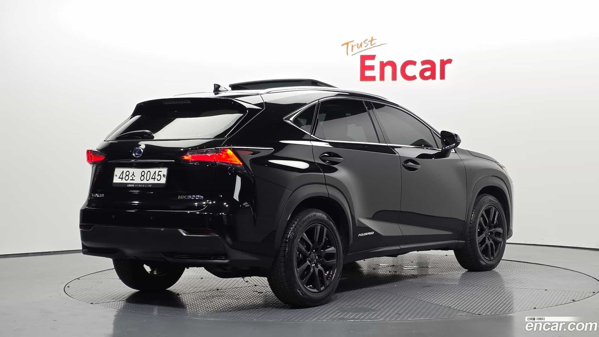 NX Lexus 2014.9-OUTER-002