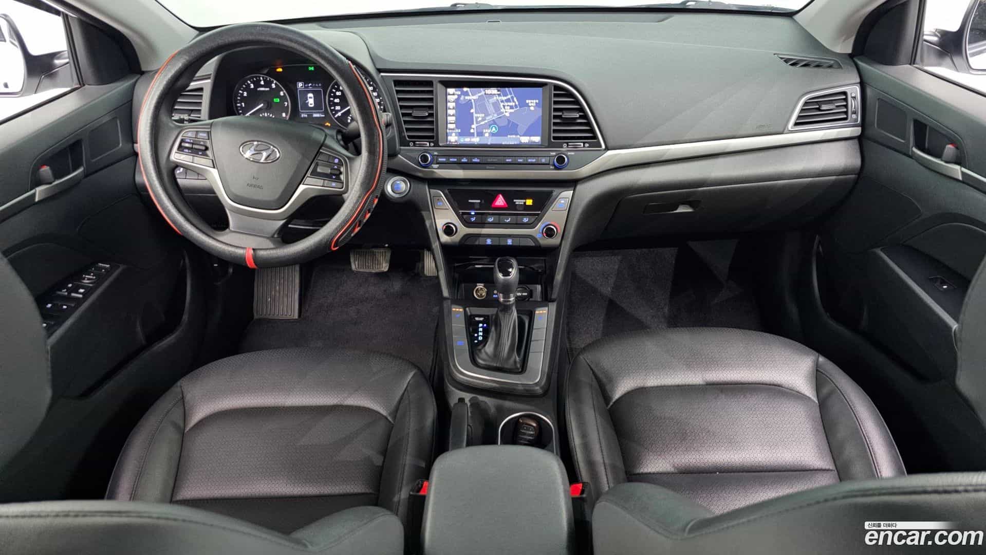 AVANTE Hyundai 2018.8-INNER-007