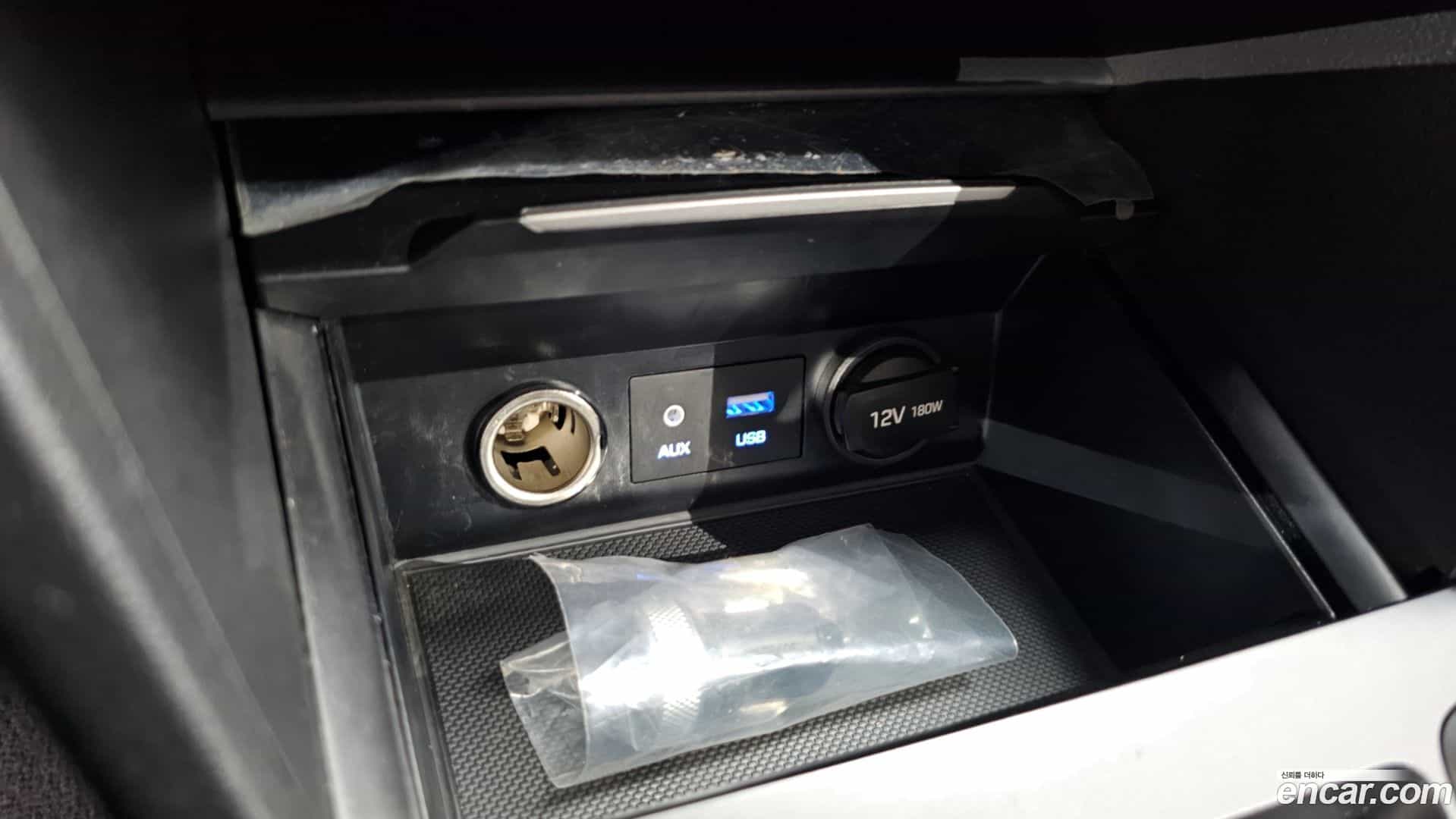AVANTE Hyundai 2018.8-OPTION-017