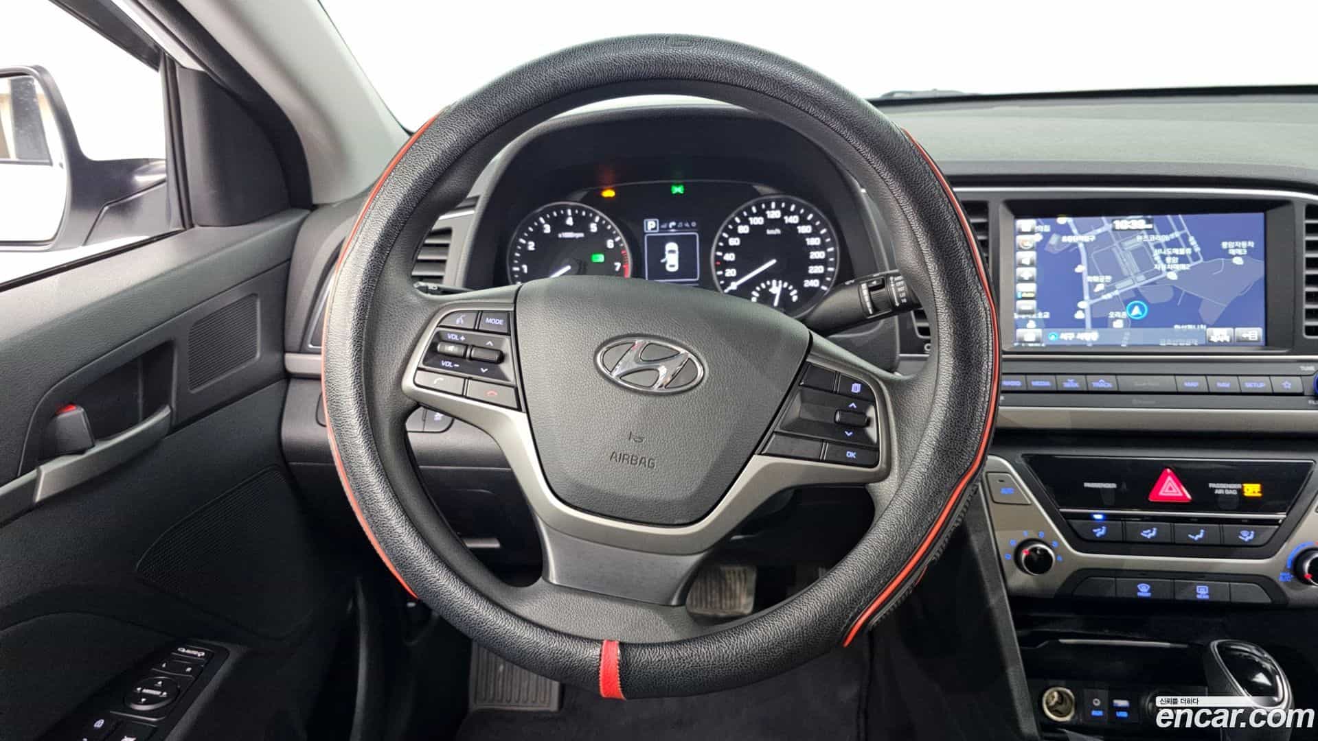 AVANTE Hyundai 2018.8-OPTION-020