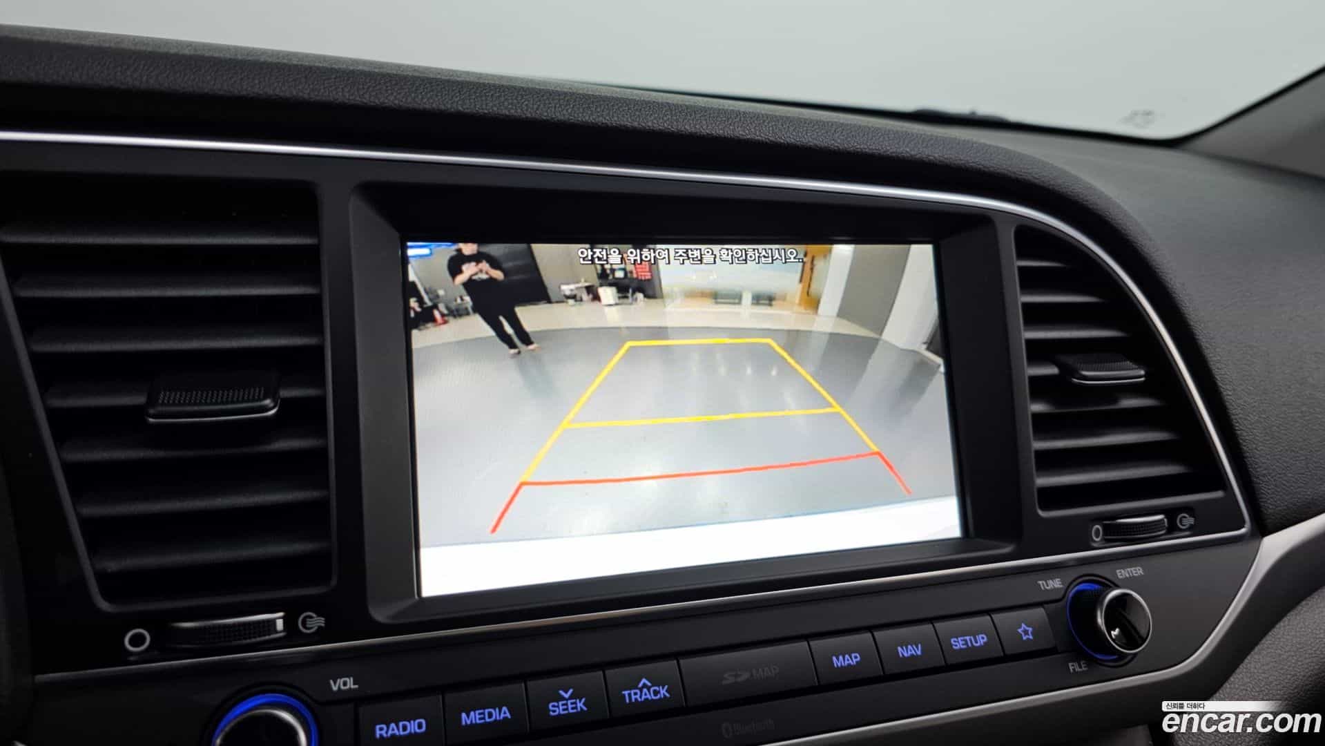 AVANTE Hyundai 2018.8-OPTION-021