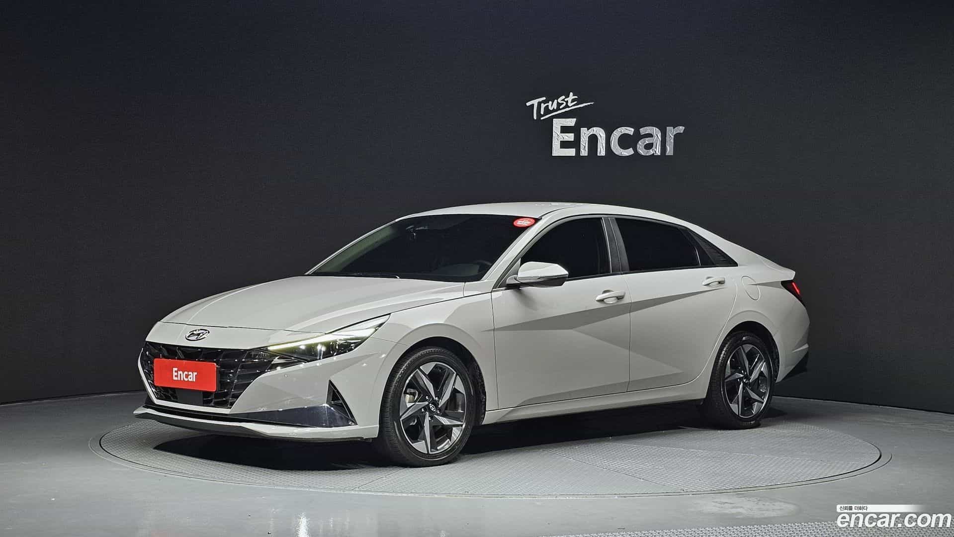 AVANTE Hyundai 2022.1-OUTER-001