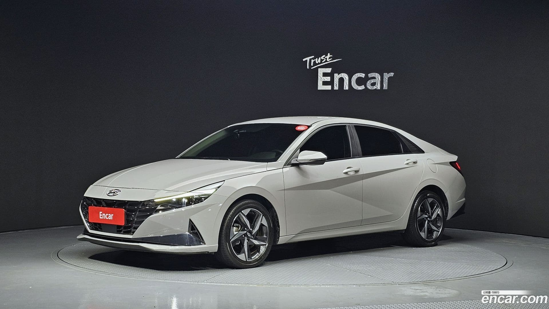Main__Slider__Photo:AVANTE Hyundai 2022.1-0