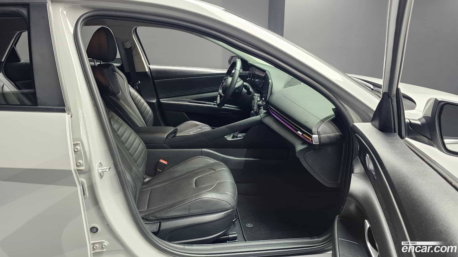 AVANTE Hyundai 2022.1-OPTION-015
