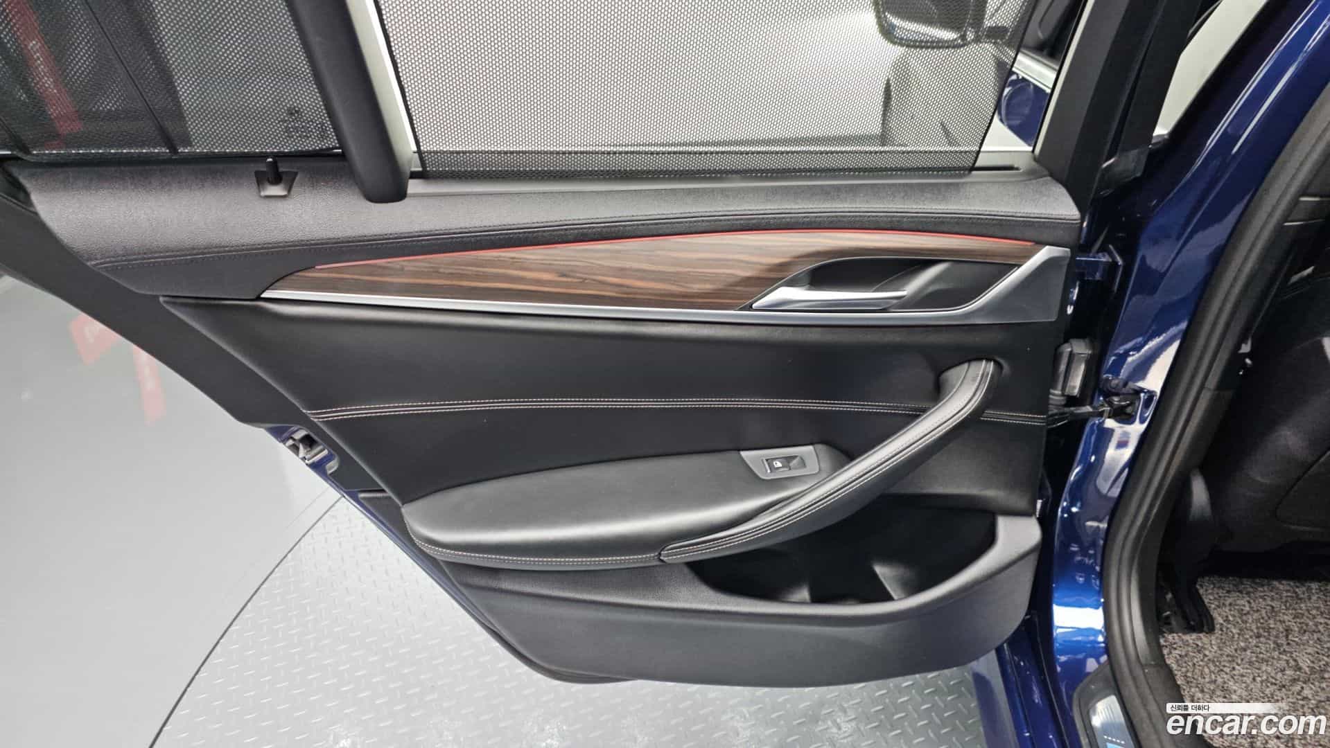 5-Series BMW 2017.10-INNER-035