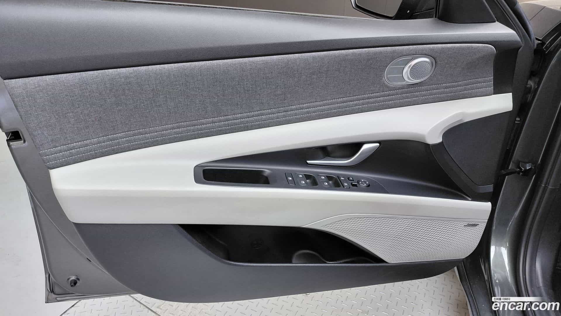 AVANTE Hyundai 2022.6-INNER-034