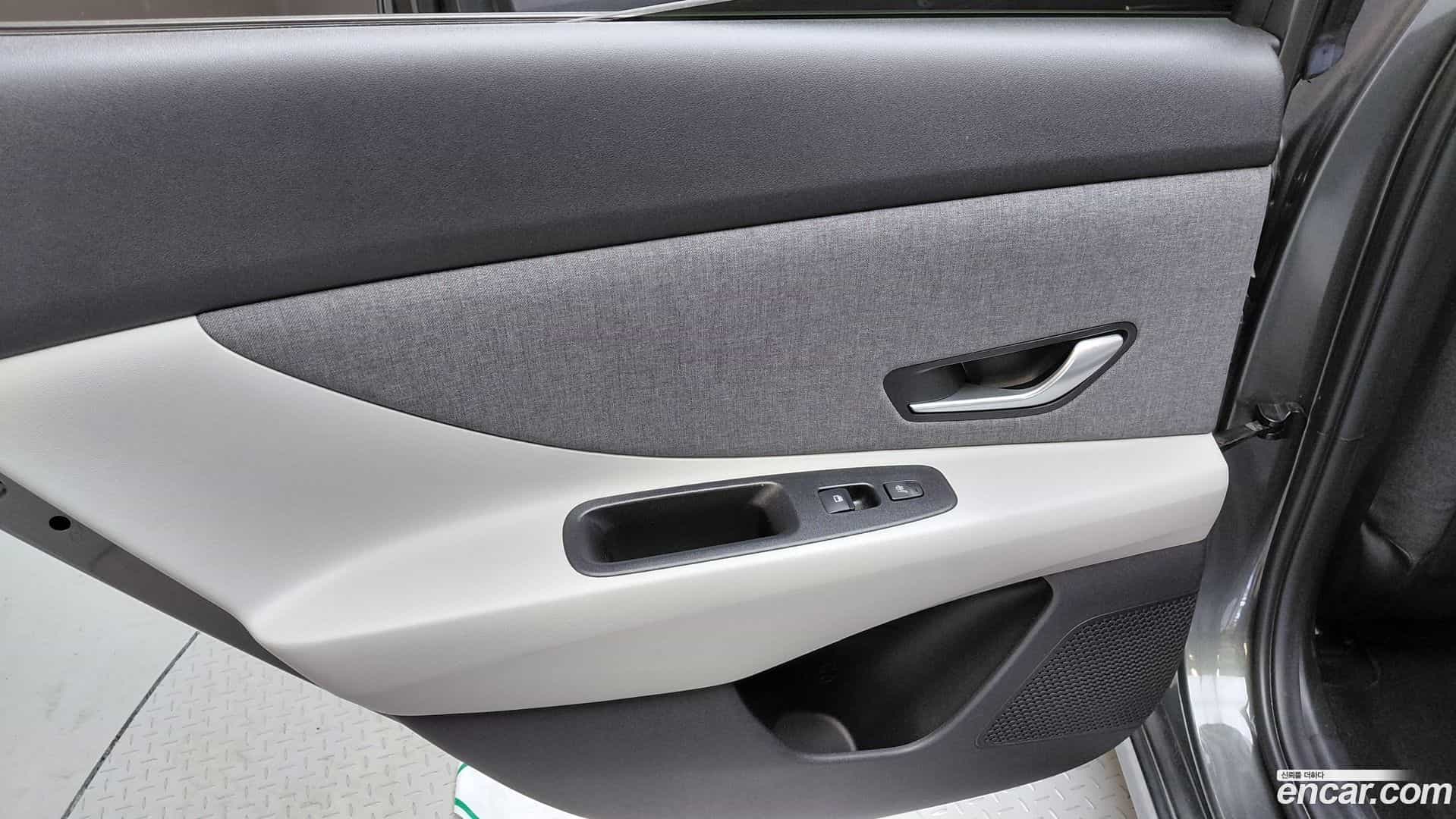 AVANTE Hyundai 2022.6-INNER-035