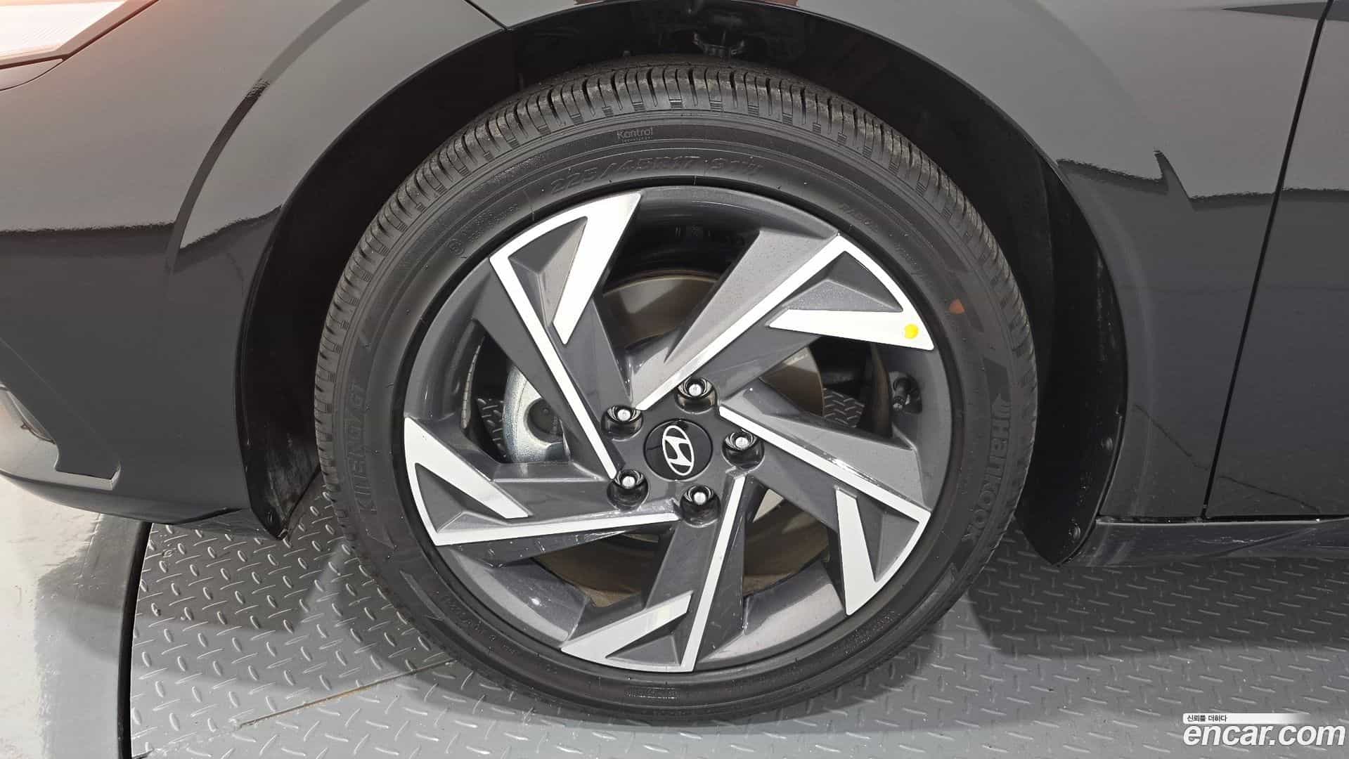 AVANTE Hyundai 2025.0-OUTER-005