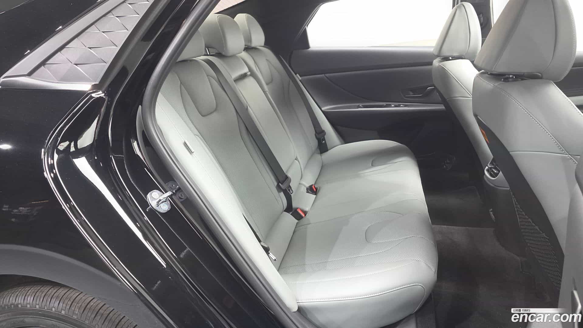 AVANTE Hyundai 2025.0-OPTION-015