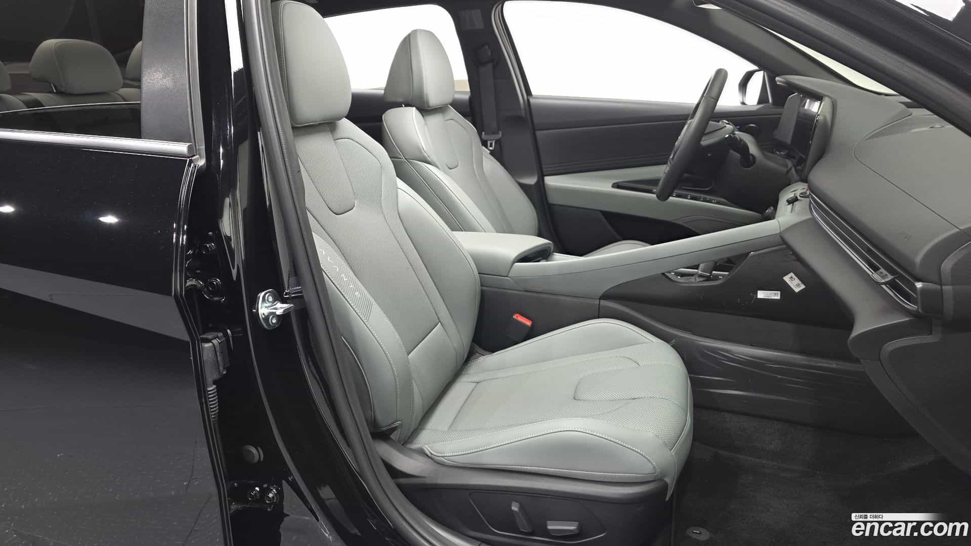 AVANTE Hyundai 2025.0-OPTION-016