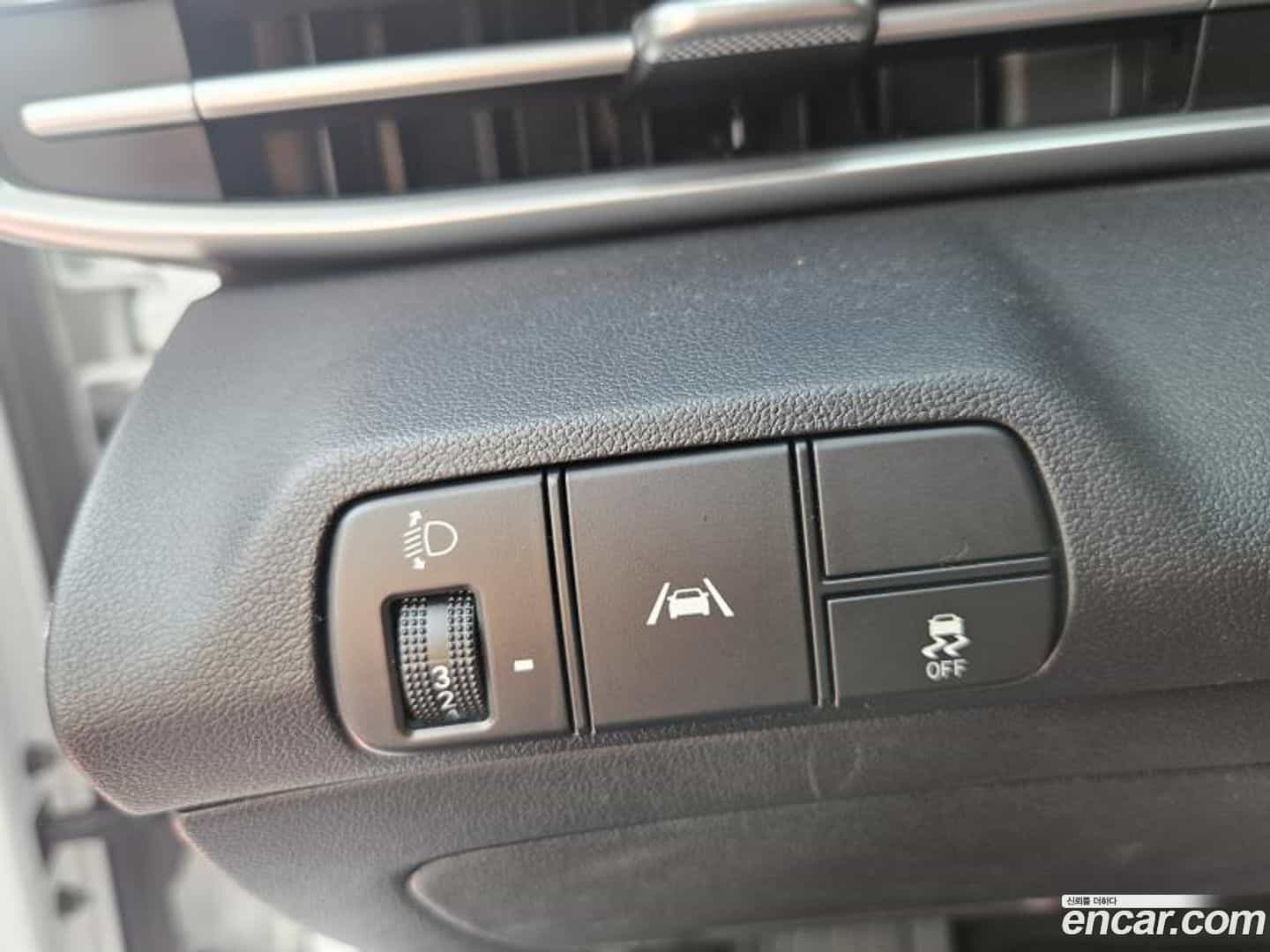 AVANTE Hyundai 2022.3-OPTION-016