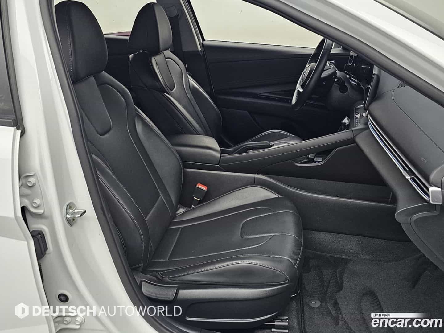 AVANTE Hyundai 2021.4-OPTION-021