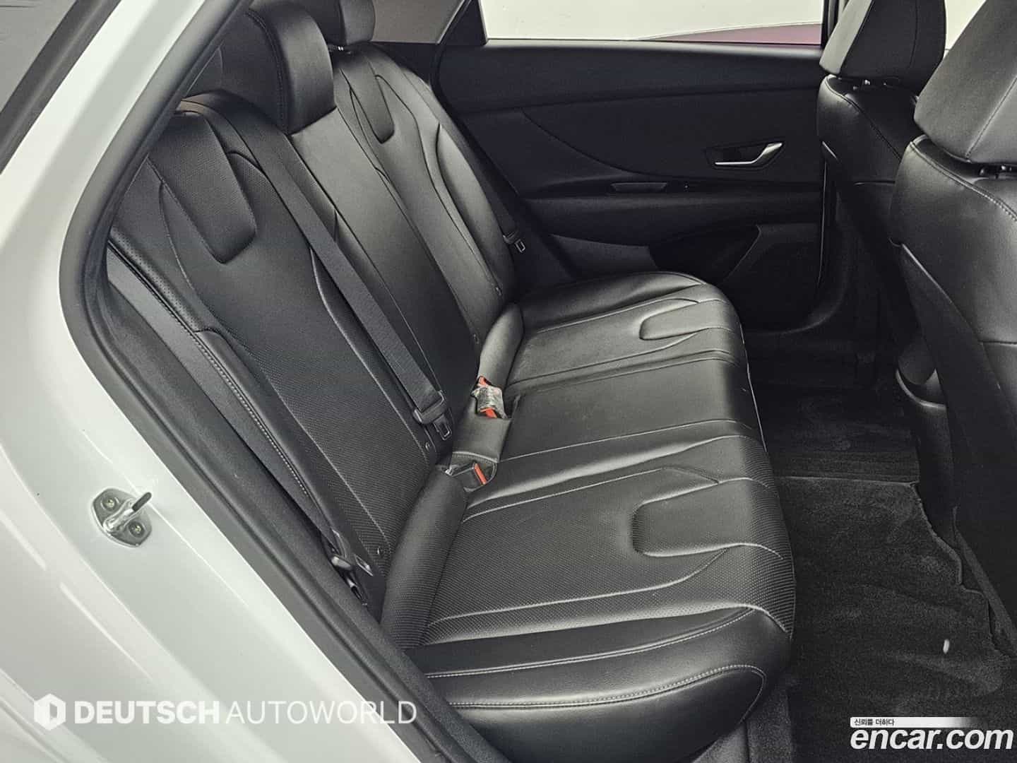 AVANTE Hyundai 2021.4-OPTION-022