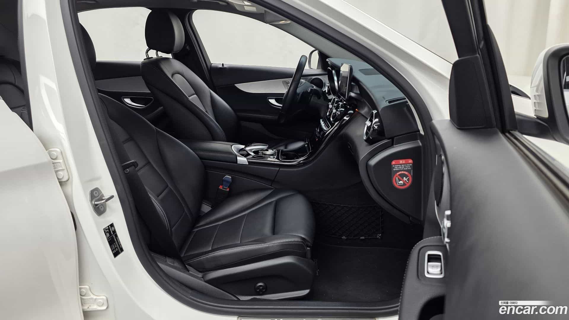 C-Class Mercedes-Benz 2016.7-OPTION-015