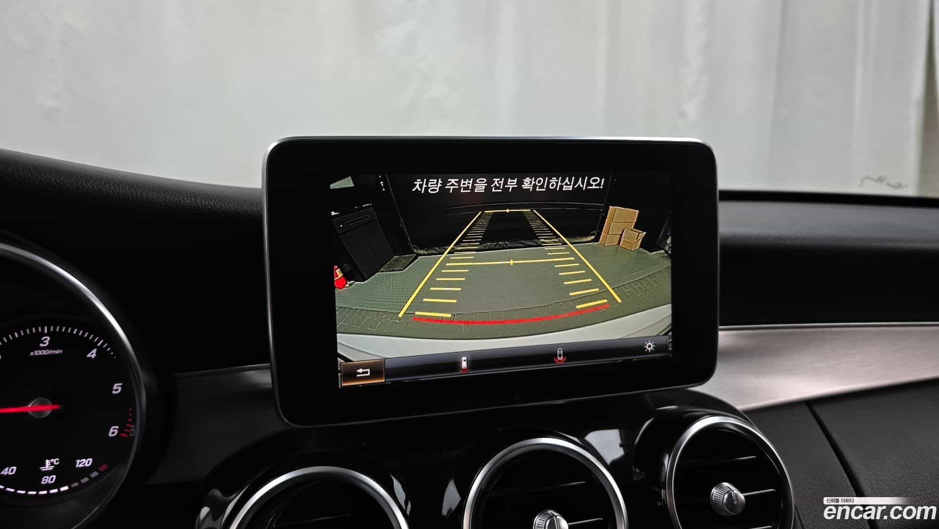 C-Class Mercedes-Benz 2016.7-OPTION-019