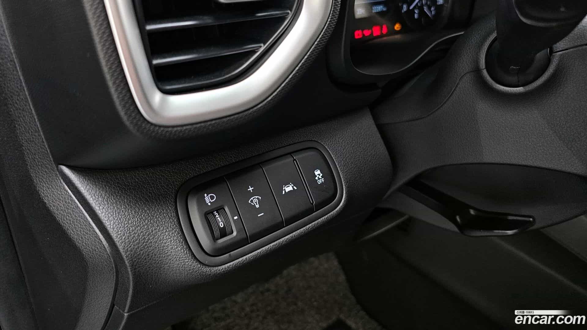 Venue Hyundai 2020.7-OPTION-020