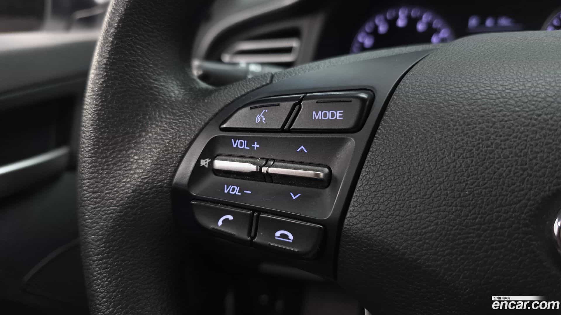 AVANTE Hyundai 2019.3-OPTION-018