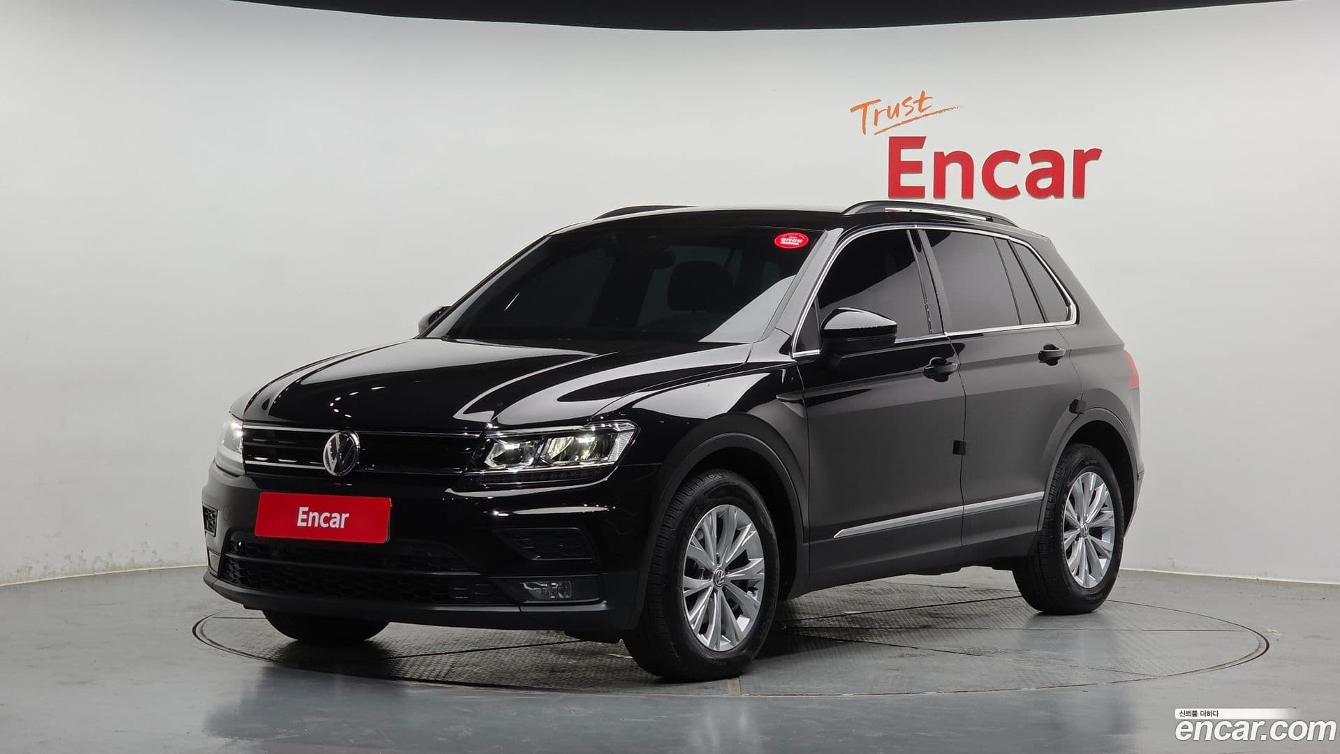 Main__Slider__Photo:Tiguan Volkswagen 2018.5-0