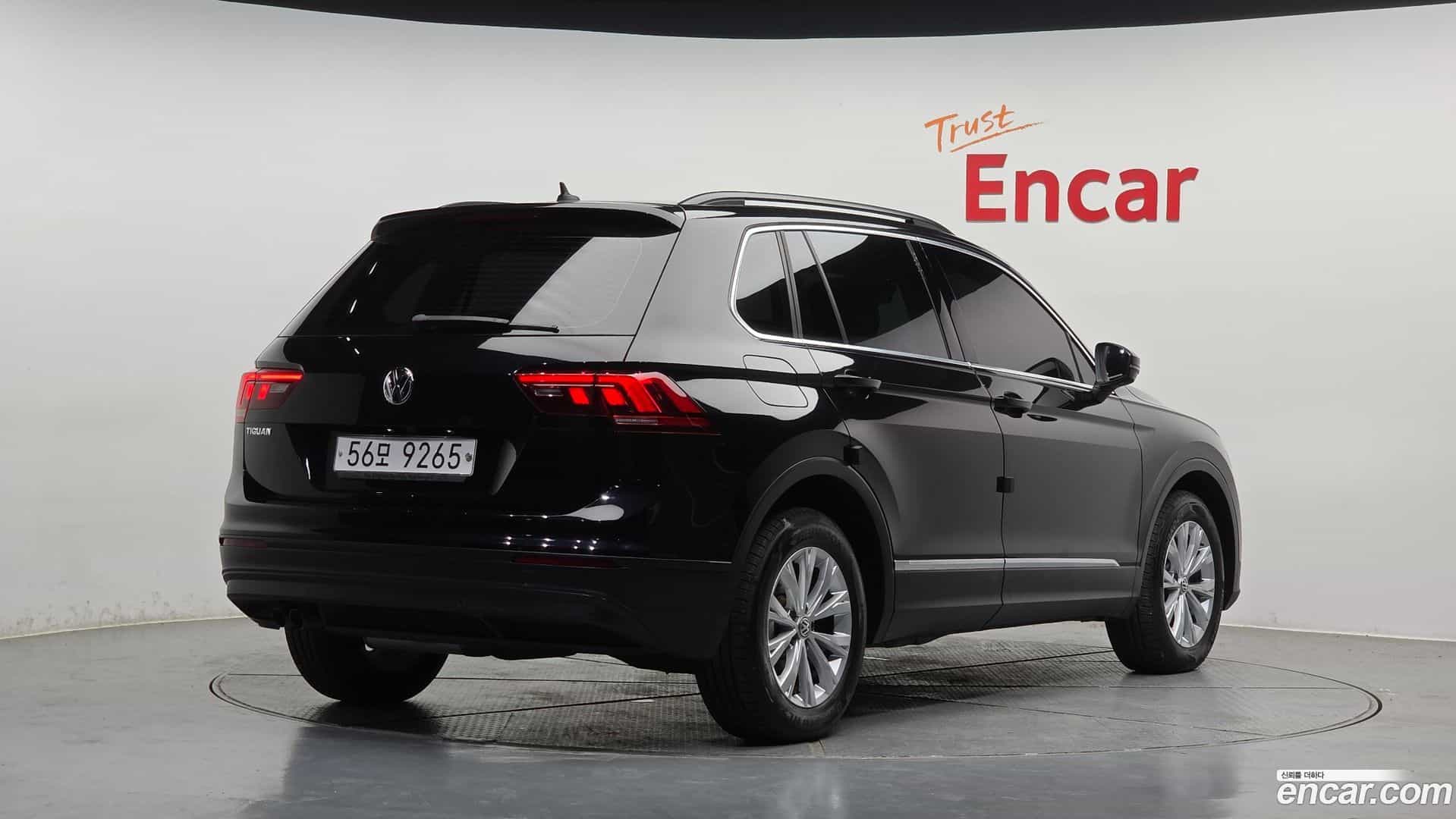 Tiguan Volkswagen 2018.5-OUTER-002
