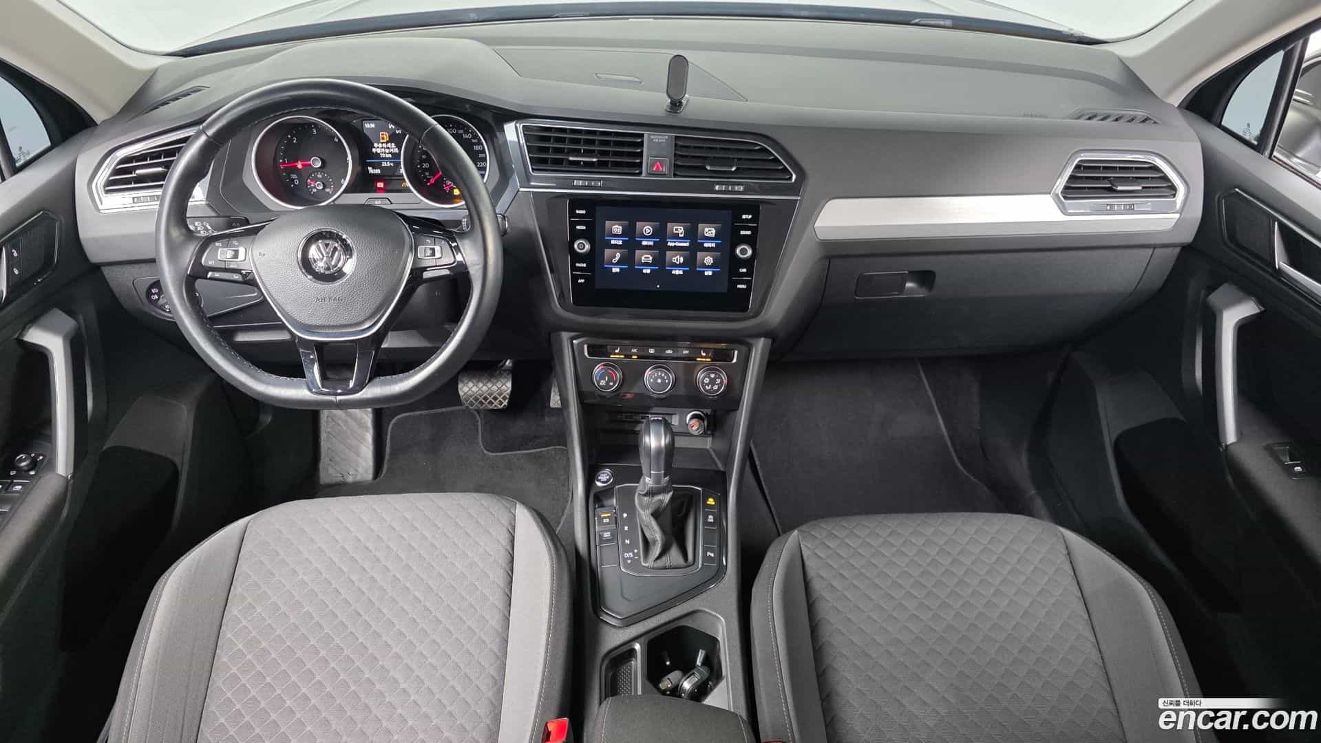 Tiguan Volkswagen 2018.5-INNER-007