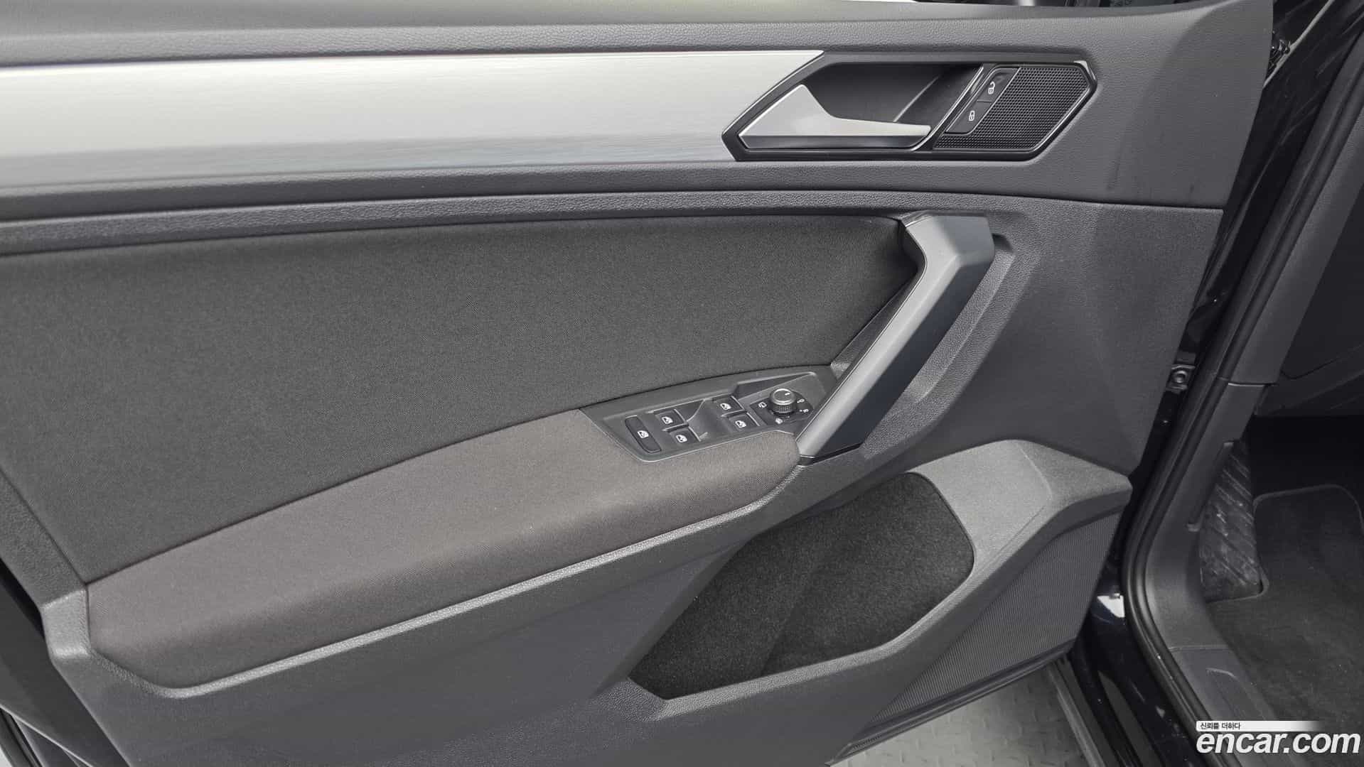 Tiguan Volkswagen 2018.5-INNER-034