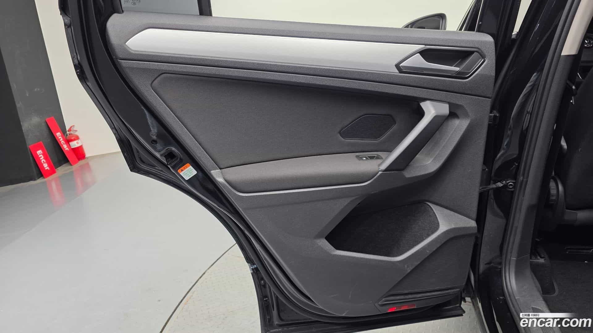 Tiguan Volkswagen 2018.5-INNER-035