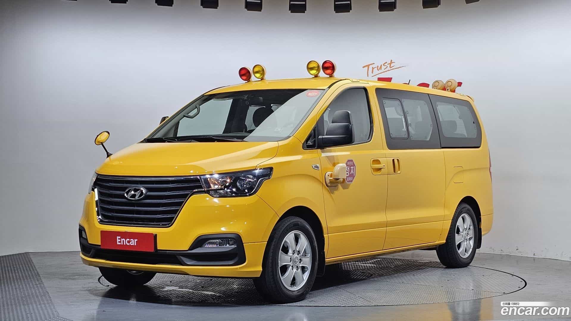 Starex Hyundai 2018.5-OUTER-001