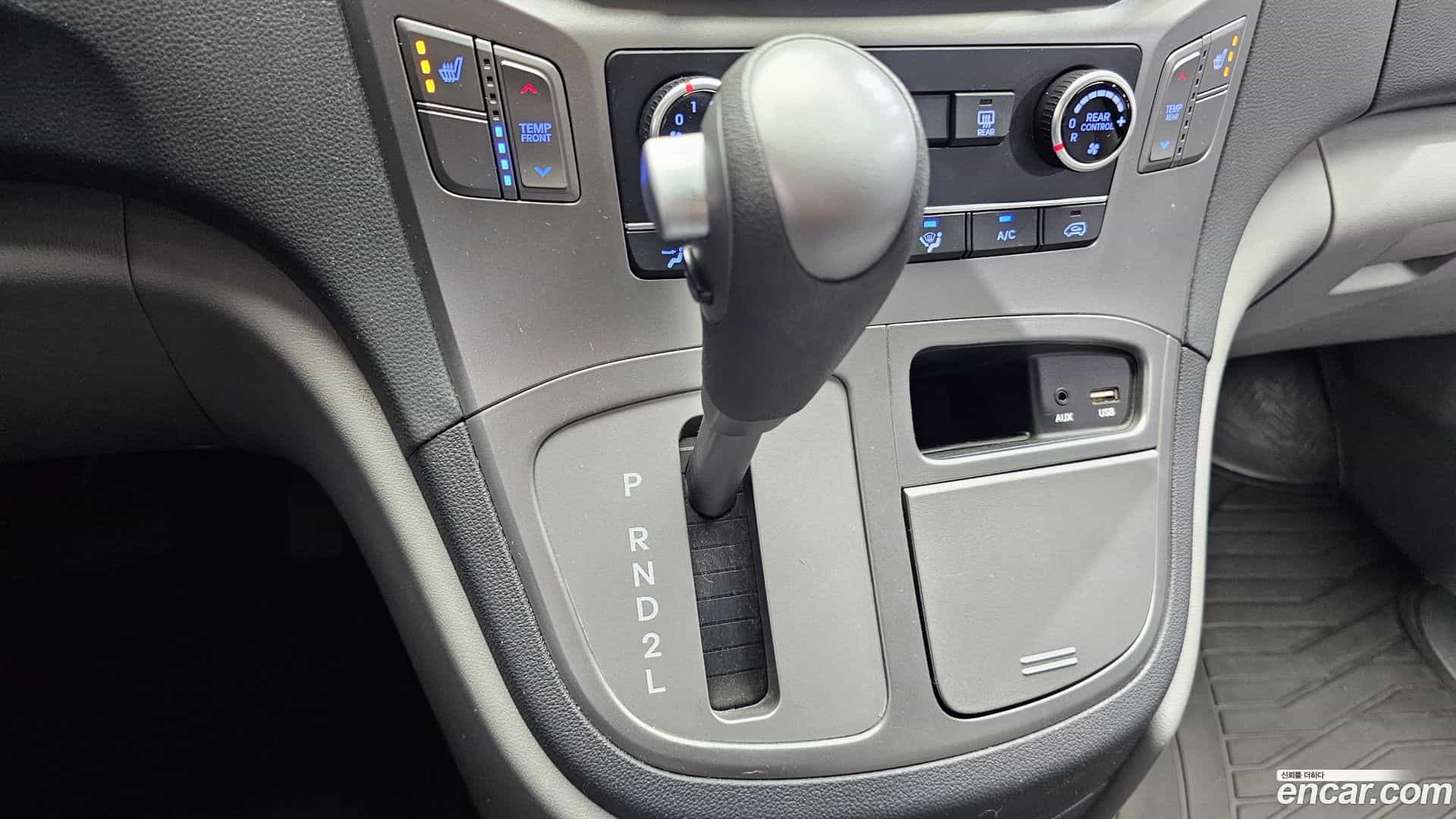 Starex Hyundai 2018.5-INNER-009