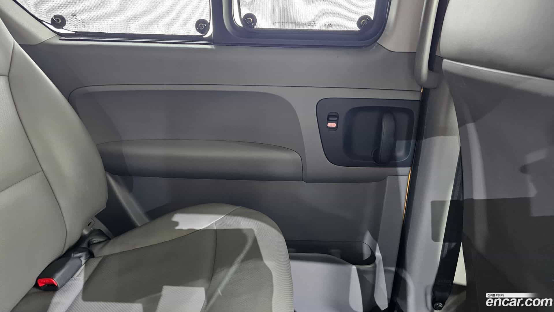 Starex Hyundai 2018.5-INNER-035