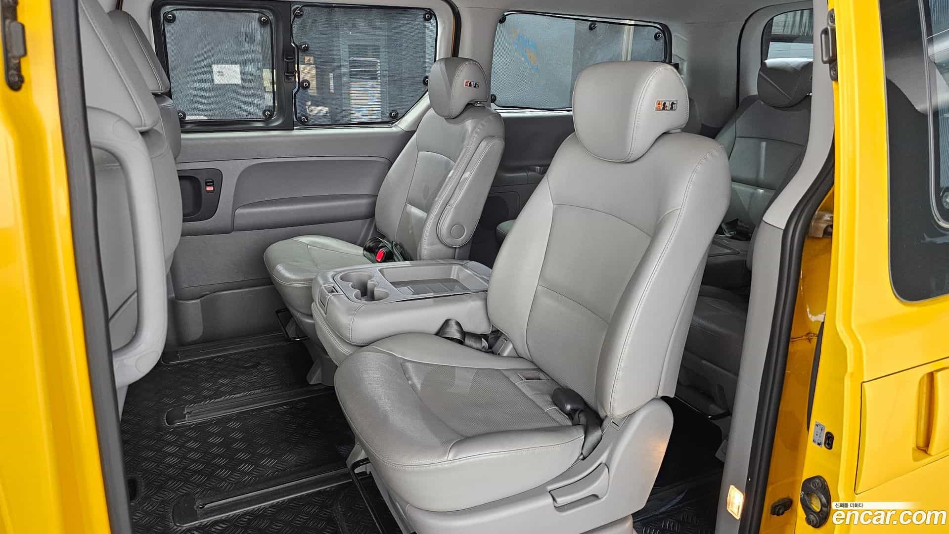 Starex Hyundai 2018.5-INNER-036