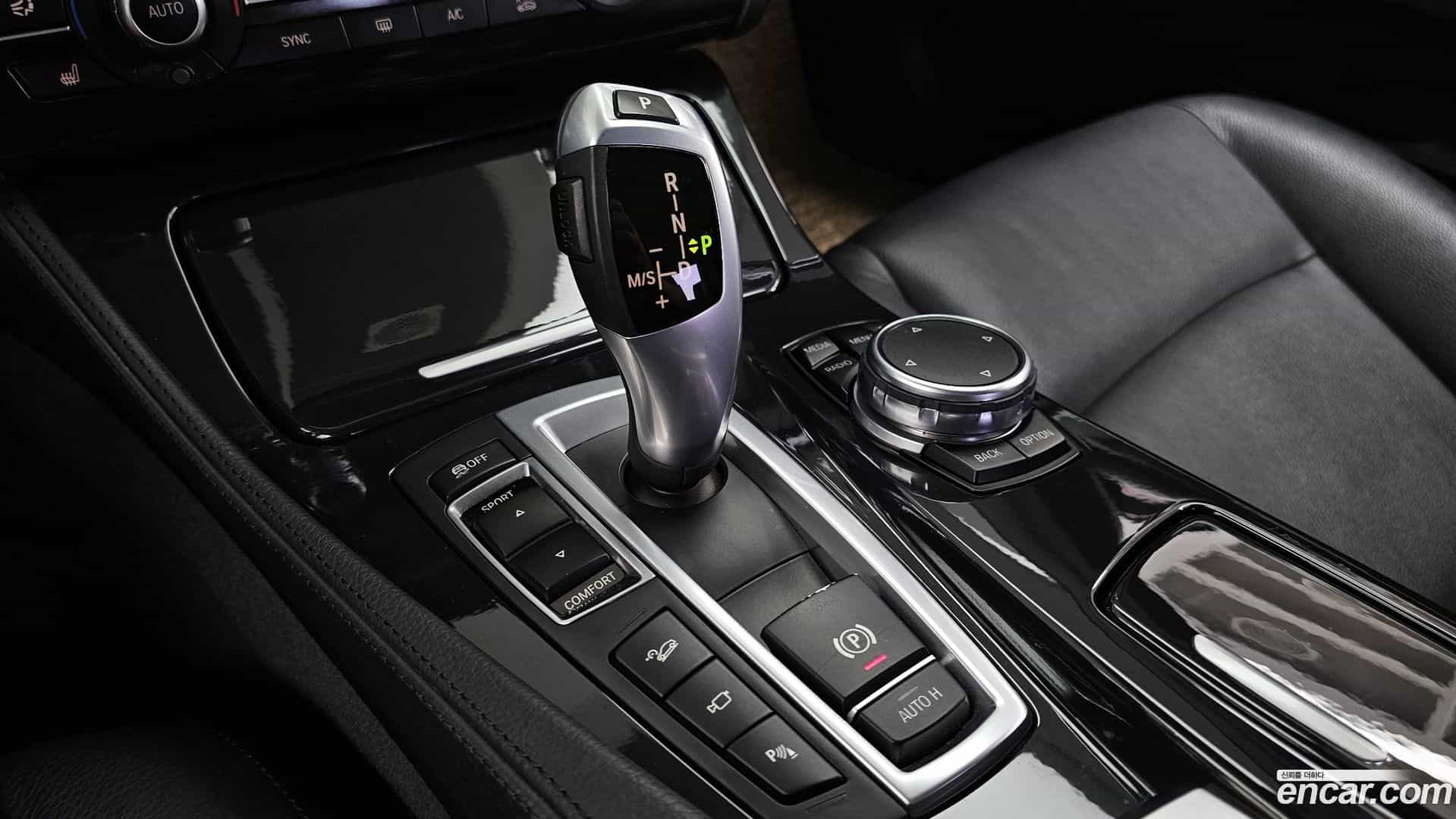 5-Series BMW 2016.9-INNER-009