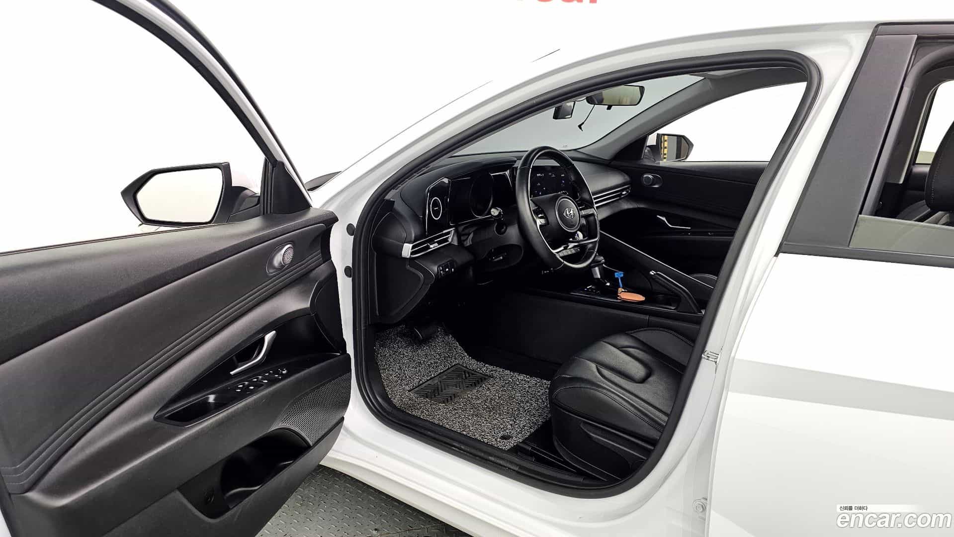 AVANTE Hyundai 2020.3-INNER-010