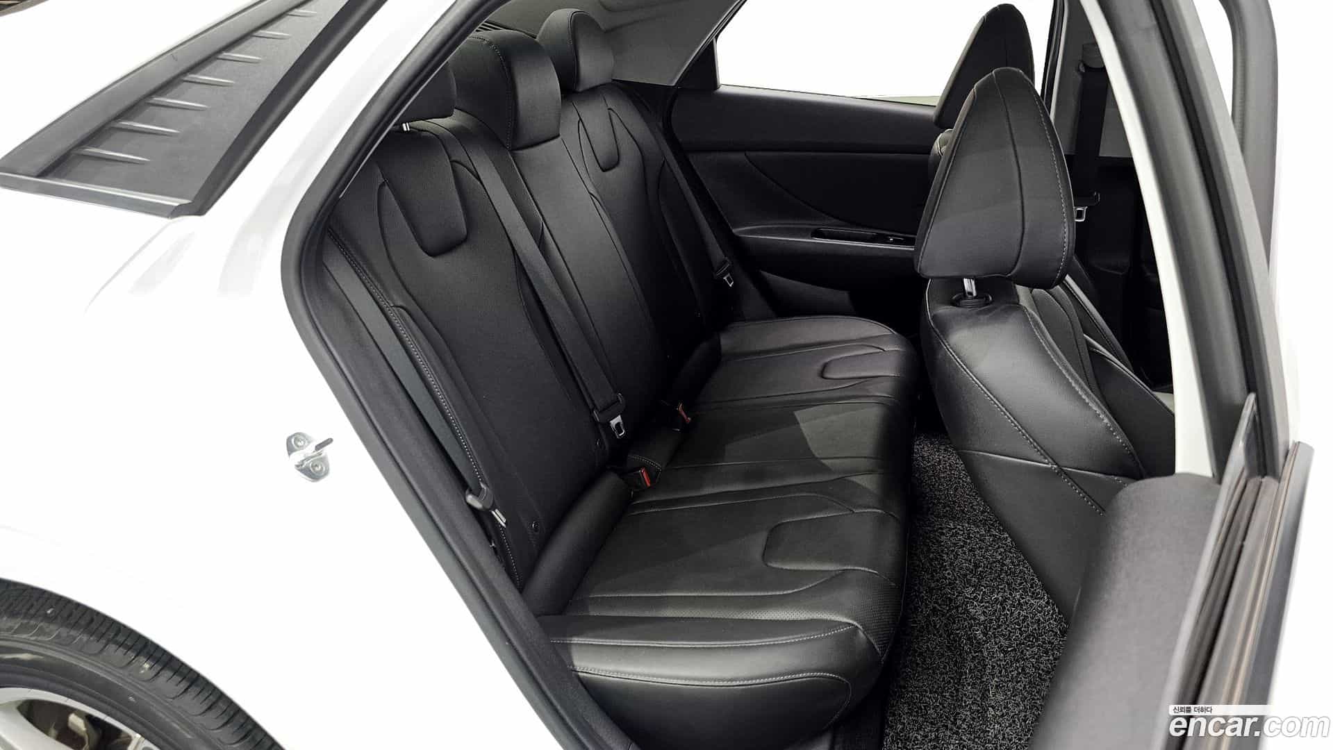AVANTE Hyundai 2020.3-OPTION-041