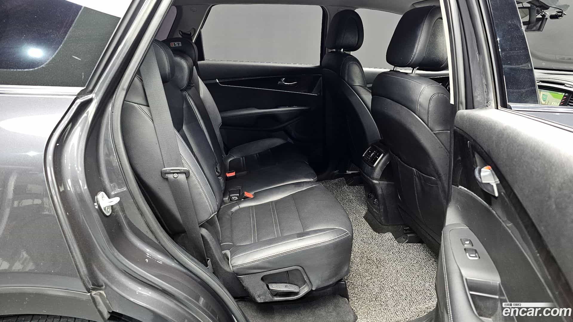 Sorento Kia 2016.6-OPTION-015