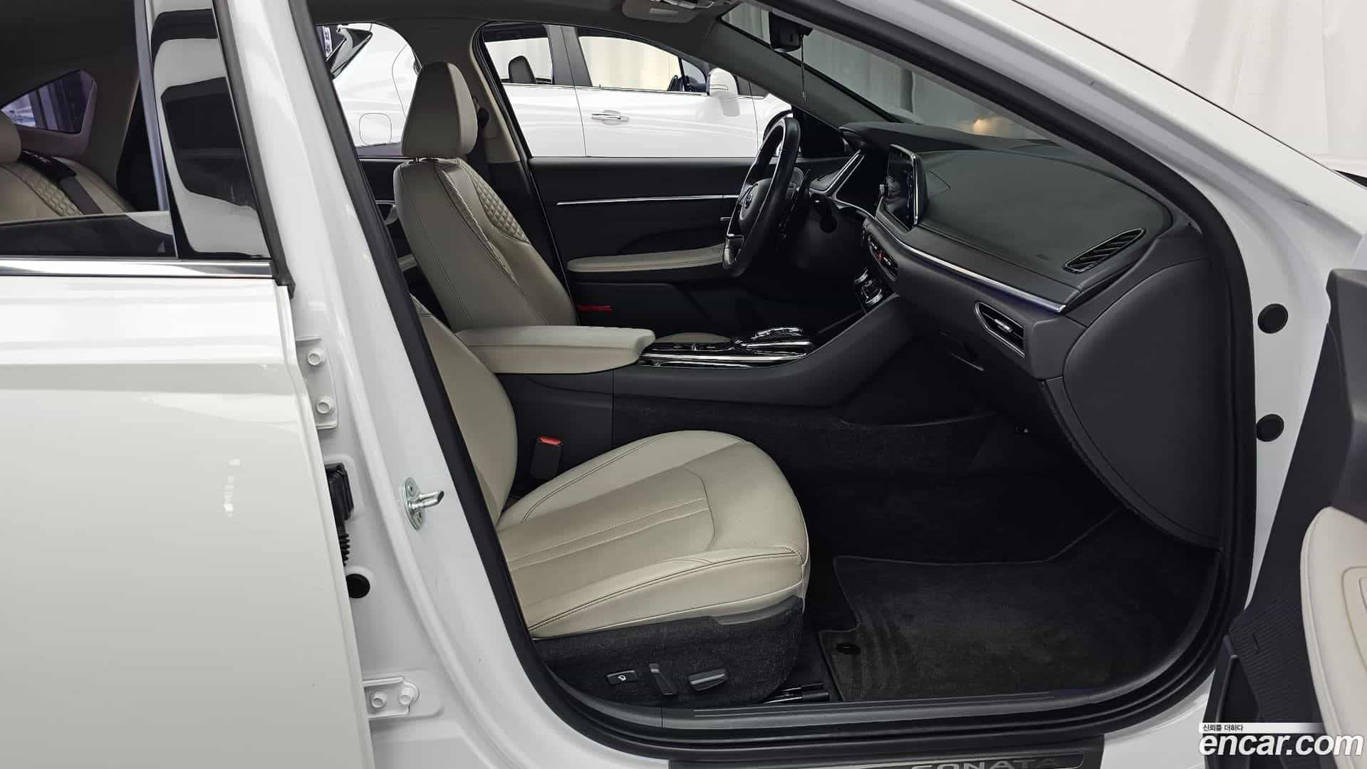 Sonata Hyundai 2019.7-OPTION-015